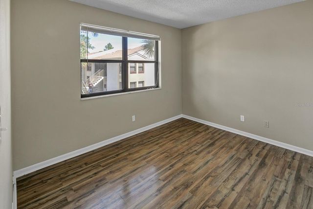 2002 BLUE HAWK COURT 1723, Clearwater, FL 33762