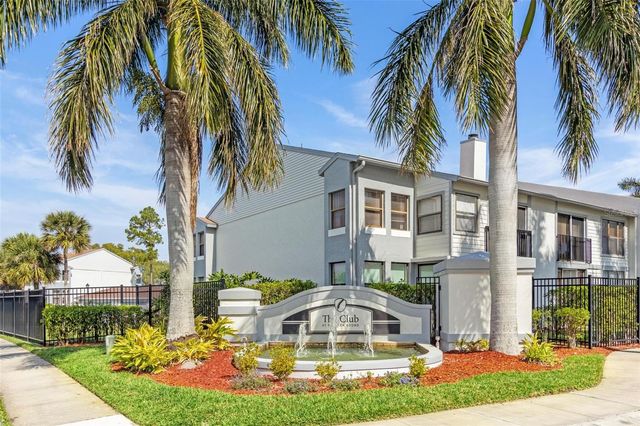 2002 BLUE HAWK COURT 1723, Clearwater, FL 33762