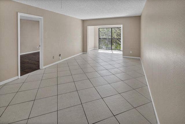 2002 BLUE HAWK COURT 1723, Clearwater, FL 33762