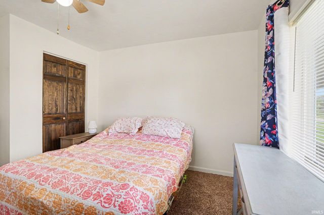 1207 Manchester Drive, South Bend, IN 46615