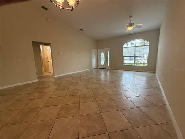 4 WOOD AMBER LANE, Palm Coast, FL 32164