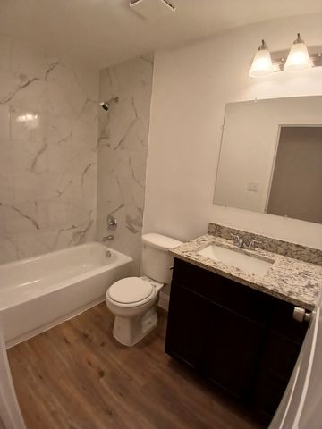 729 Oak Landing Circle, Kemp, TX 75143