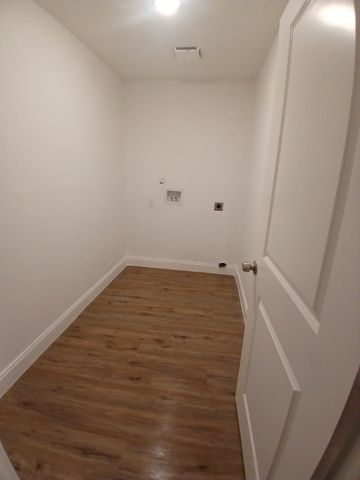 729 Oak Landing Circle, Kemp, TX 75143