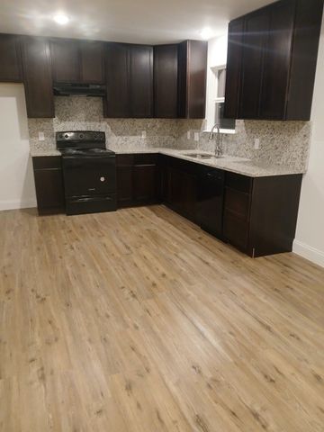 729 Oak Landing Circle, Kemp, TX 75143