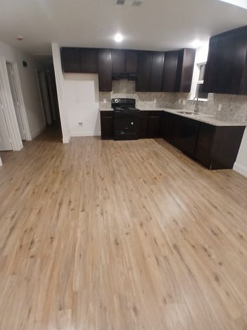 729 Oak Landing Circle, Kemp, TX 75143