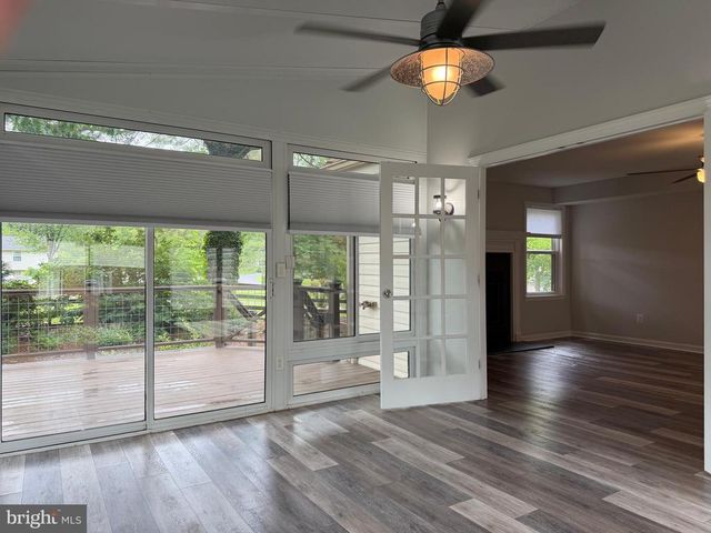 7033 WESTMORELAND DR, Warrenton, VA 20187