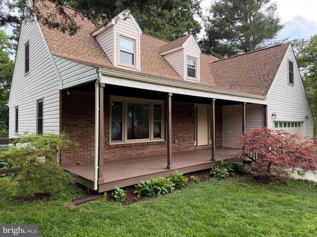 7033 WESTMORELAND DR, Warrenton, VA 20187