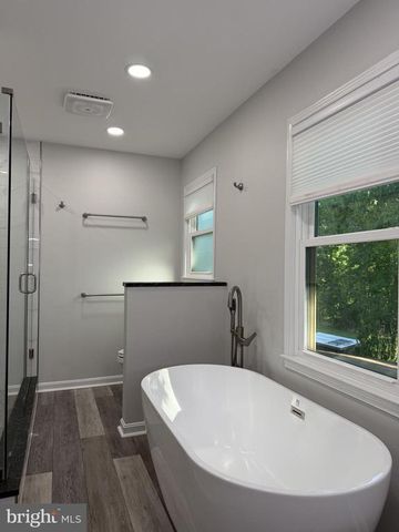 7033 WESTMORELAND DR, Warrenton, VA 20187
