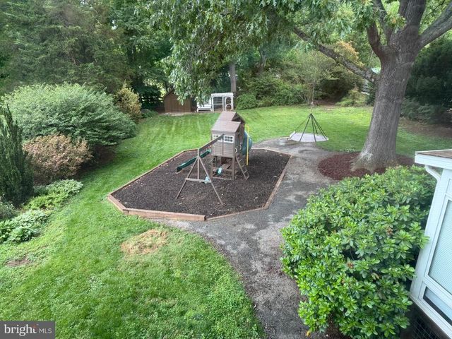 7033 WESTMORELAND DR, Warrenton, VA 20187