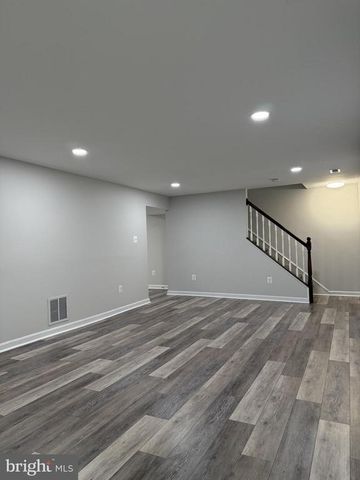 7033 WESTMORELAND DR, Warrenton, VA 20187