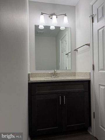 7033 WESTMORELAND DR, Warrenton, VA 20187
