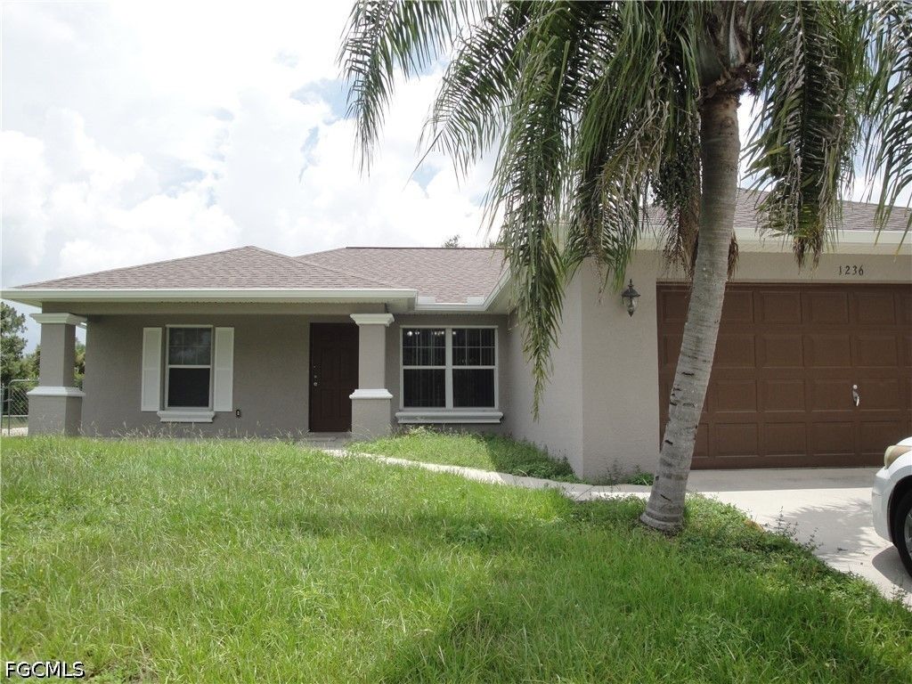 1236 Bayou ST, Lehigh Acres, FL 33974