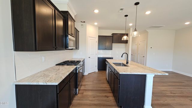 3846 Well Fleet Drive, Fuquay Varina, NC 27592