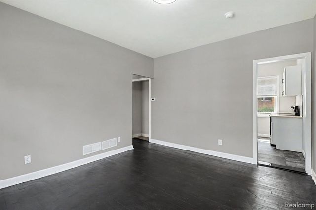 2733 Elmhurst Street, Detroit, MI 48206