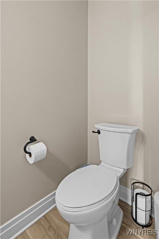 7286 Woodhaven Drive, Lockport Town, NY 14094