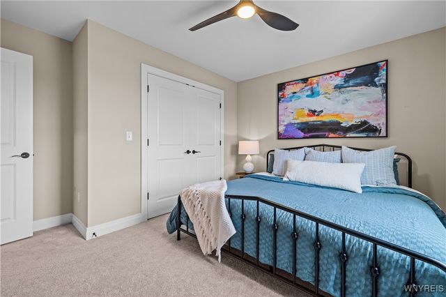 7286 Woodhaven Drive, Lockport Town, NY 14094