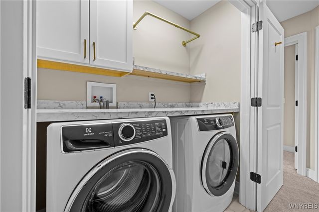 7286 Woodhaven Drive, Lockport Town, NY 14094