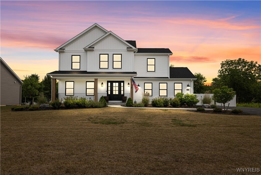 7286 Woodhaven Drive, Lockport Town, NY 14094