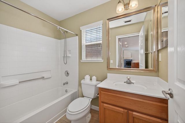 7116 Lyndale Cir, Elk Grove, CA 95758