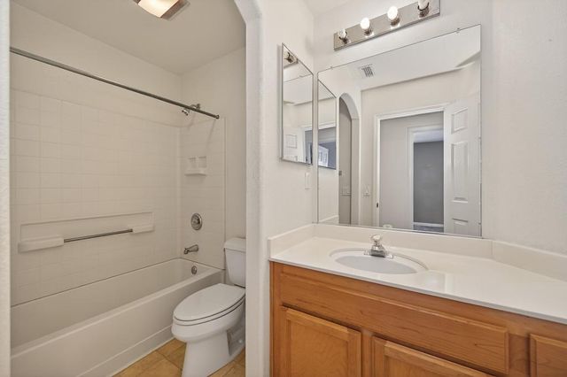 7116 Lyndale Cir, Elk Grove, CA 95758