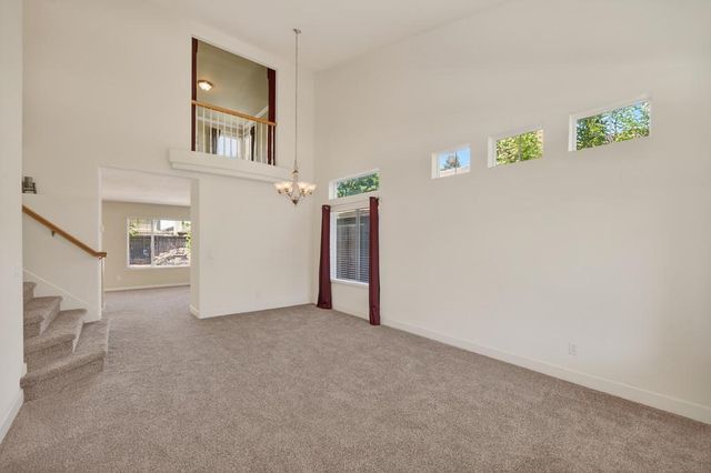 7116 Lyndale Cir, Elk Grove, CA 95758