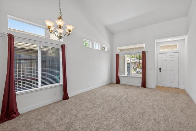 7116 Lyndale Cir, Elk Grove, CA 95758