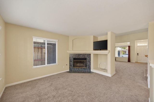 7116 Lyndale Cir, Elk Grove, CA 95758