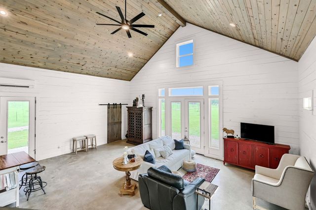5235 Fm 1752 S, Whitewright, TX 75491