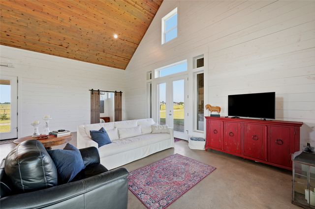 5235 Fm 1752 S, Whitewright, TX 75491