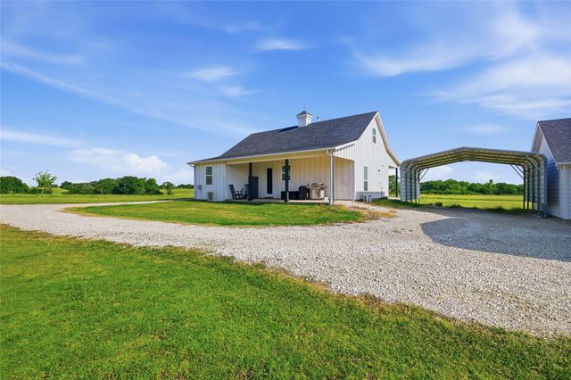 5235 Fm 1752 S, Whitewright, TX 75491