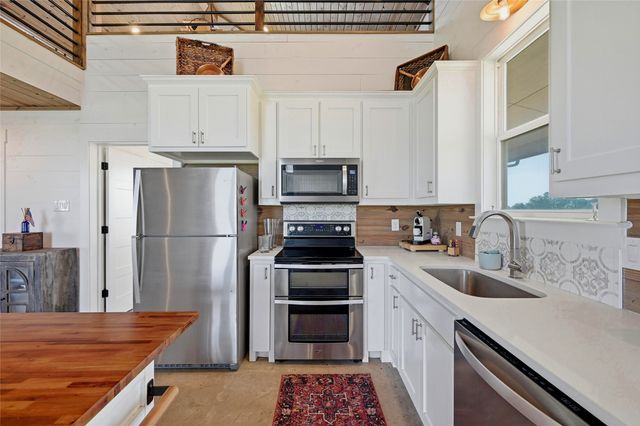 5235 Fm 1752 S, Whitewright, TX 75491