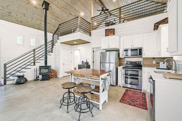 5235 Fm 1752 S, Whitewright, TX 75491
