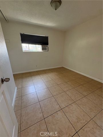 2004 W 15th, San Bernardino, CA 92411