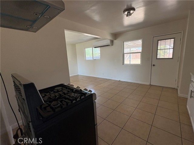 2004 W 15th, San Bernardino, CA 92411
