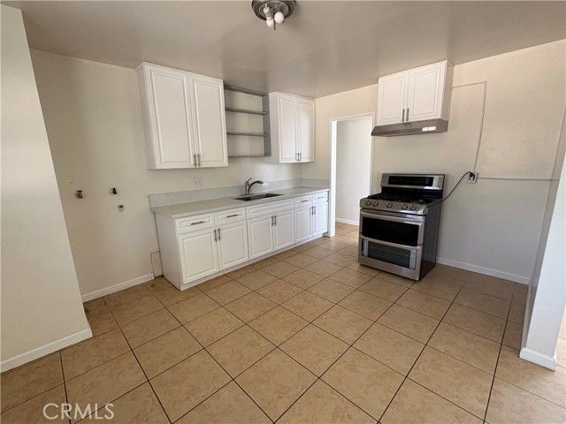 2004 W 15th, San Bernardino, CA 92411