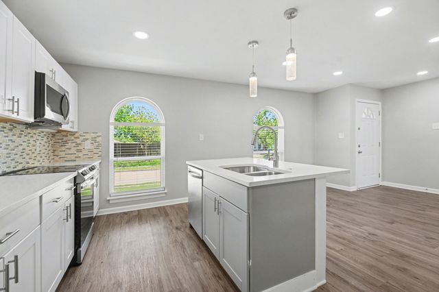 2901 Mill Trail, Carrollton, TX 75007