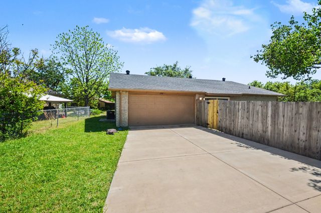 2901 Mill Trail, Carrollton, TX 75007