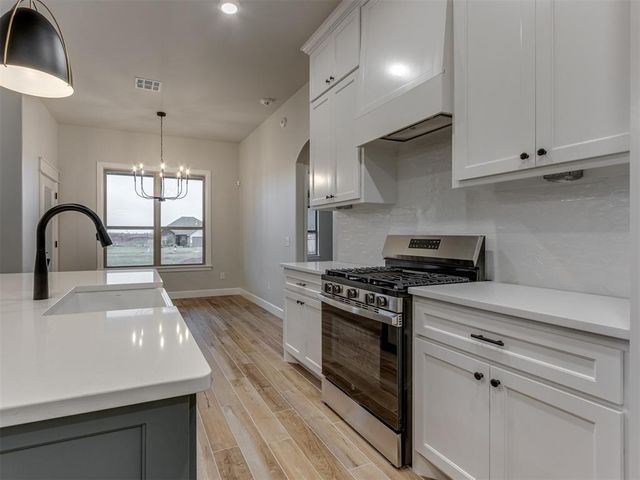 10449 SW 51st Street, Mustang, OK 73064