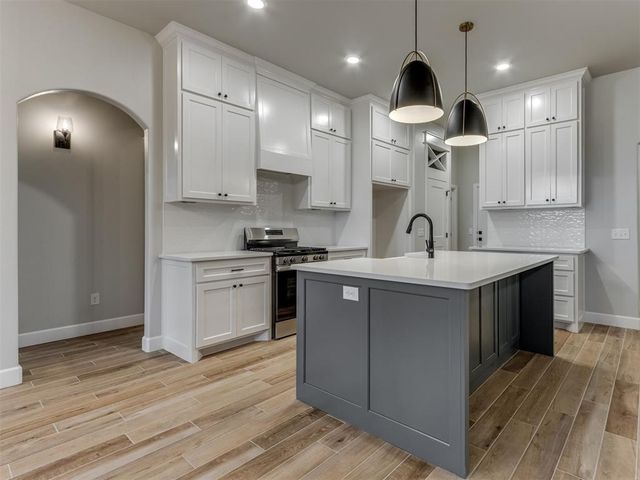 10449 SW 51st Street, Mustang, OK 73064