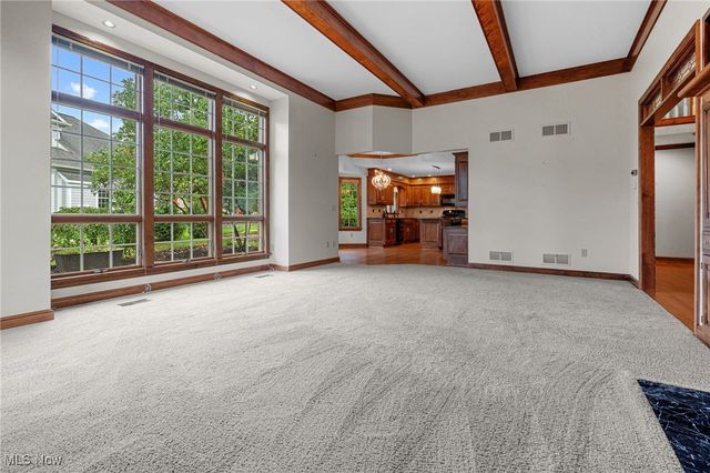 6446 Tallwood Circle NW, Canton, OH 44718