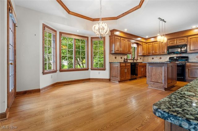 6446 Tallwood Circle NW, Canton, OH 44718