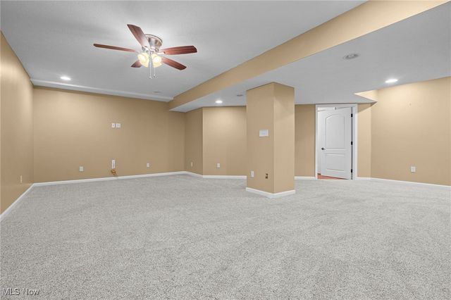 6446 Tallwood Circle NW, Canton, OH 44718