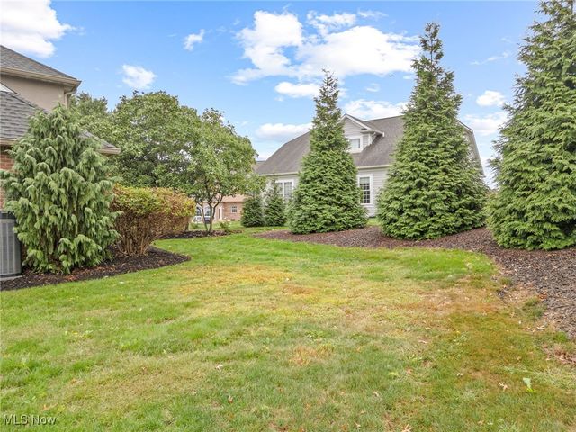 6446 Tallwood Circle NW, Canton, OH 44718