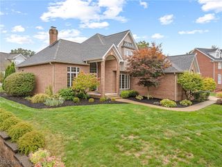 6446 Tallwood Circle NW, Canton, OH 44718