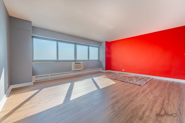 7337 S South Shore Drive 609, Chicago, IL 60649