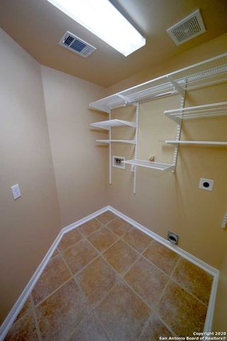 6105 Portchester, Schertz, TX 78108