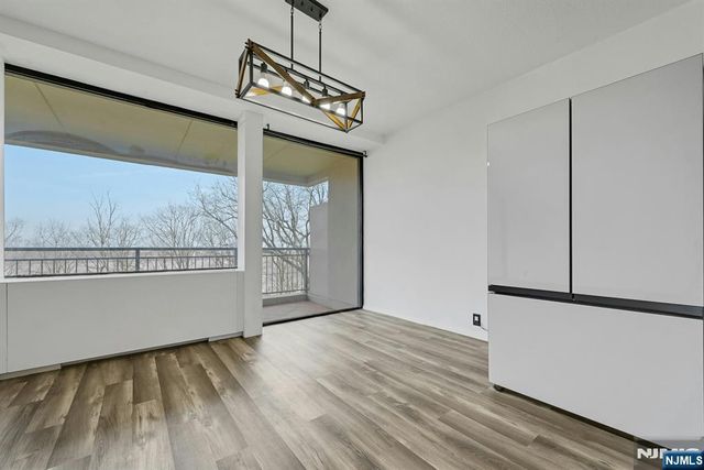 4 Horizon Road G5, Fort Lee, NJ 07024