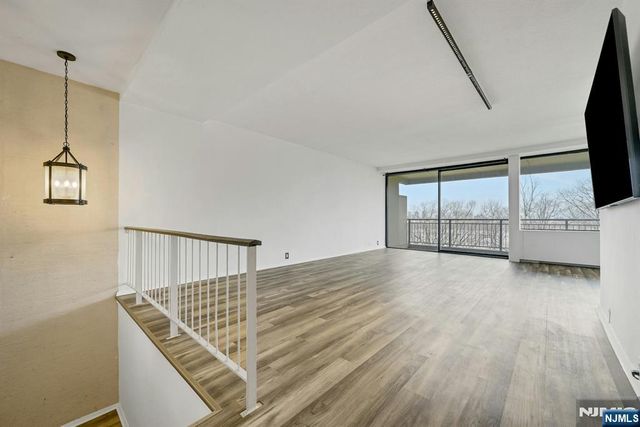 4 Horizon Road G5, Fort Lee, NJ 07024