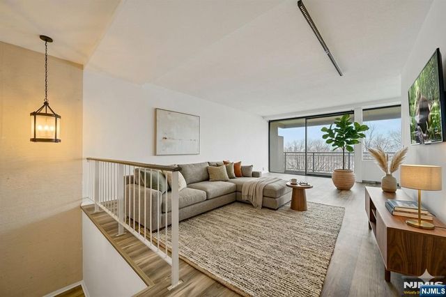 4 Horizon Road G5, Fort Lee, NJ 07024