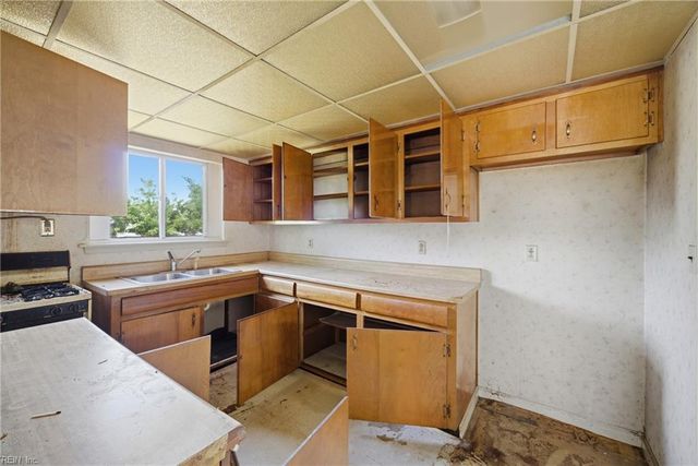 4909 Klamath RD, Virginia Beach, VA 23462